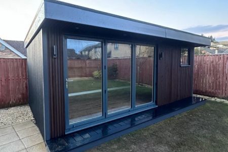 Entertainment Garden Room