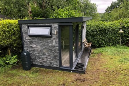 Outdoor Lounge Garden Room